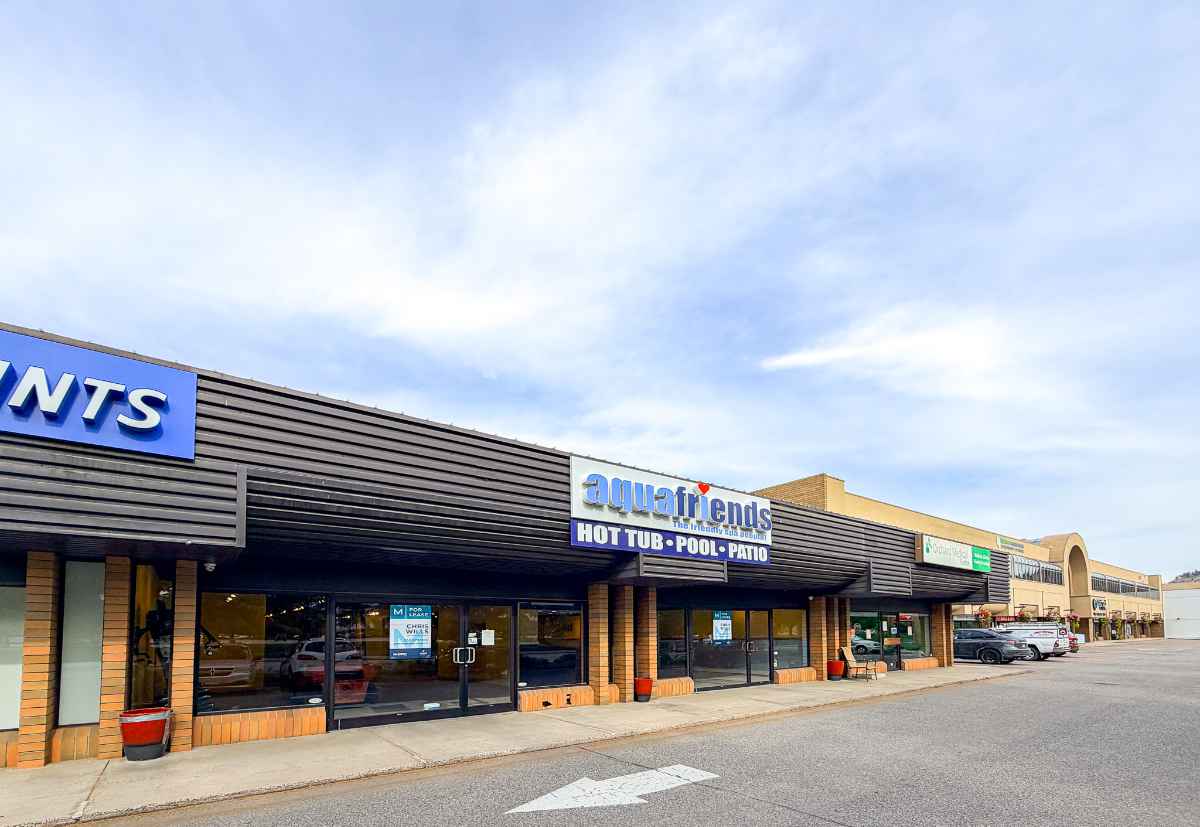 1990 Cooper Rd - For Lease